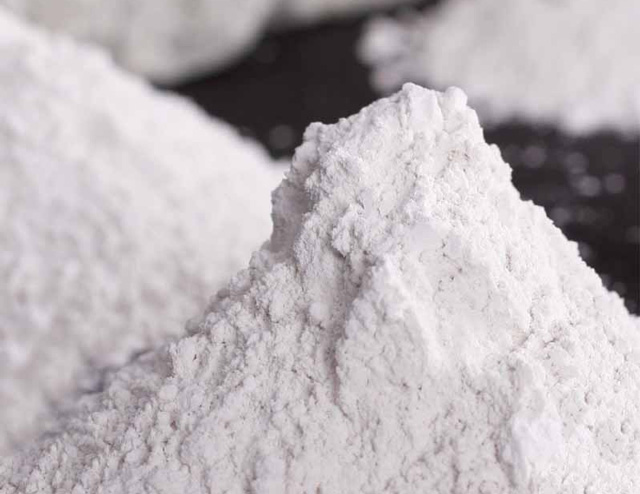 Bột Bentonite – bột đất sét được sử dụng trong mỡ Bentonite