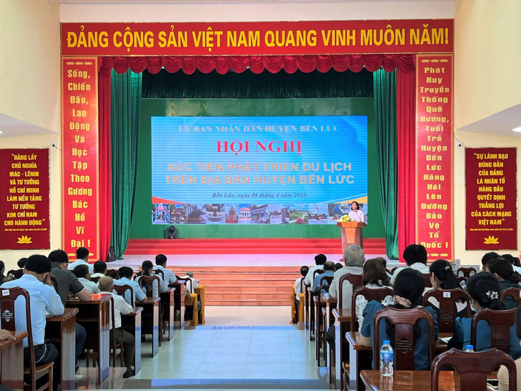 Quang cảnh hội nghị