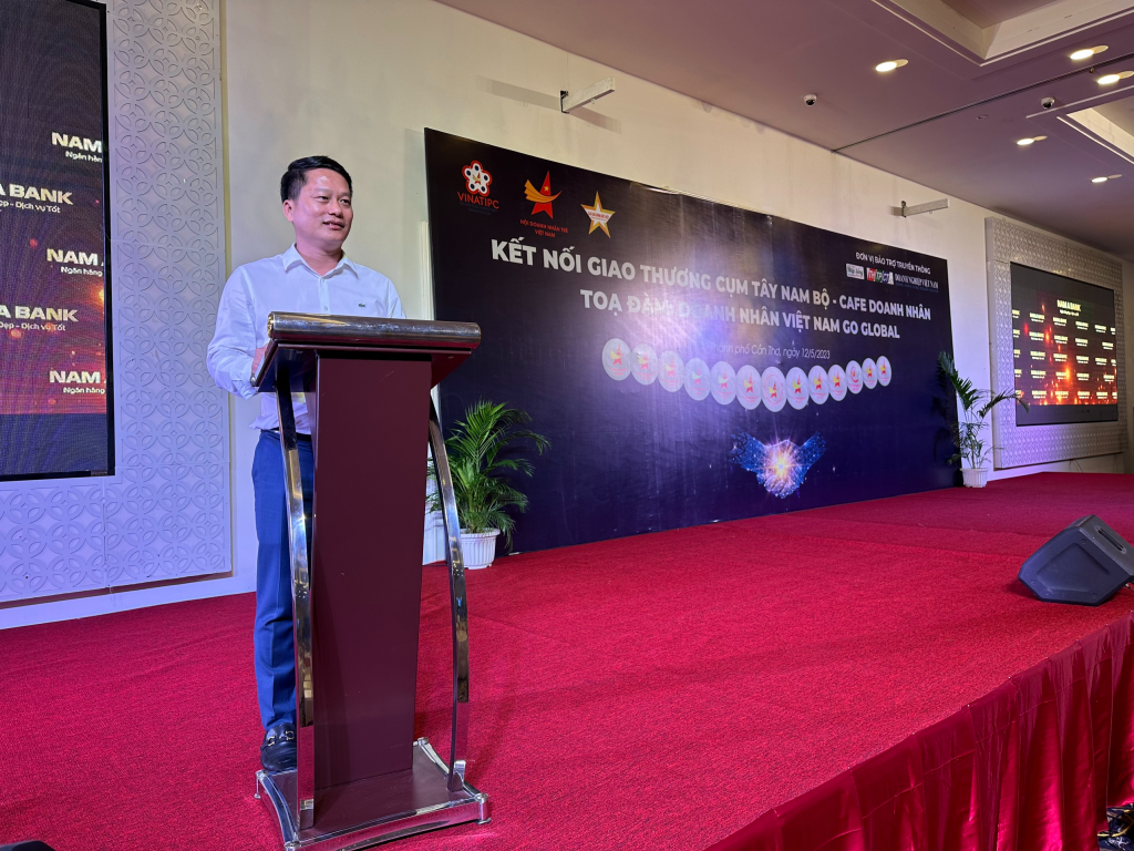 Ông Nguyễn Minh Tâm – Tổng giám đôc Miennampetro phát biểu tại Chương trình